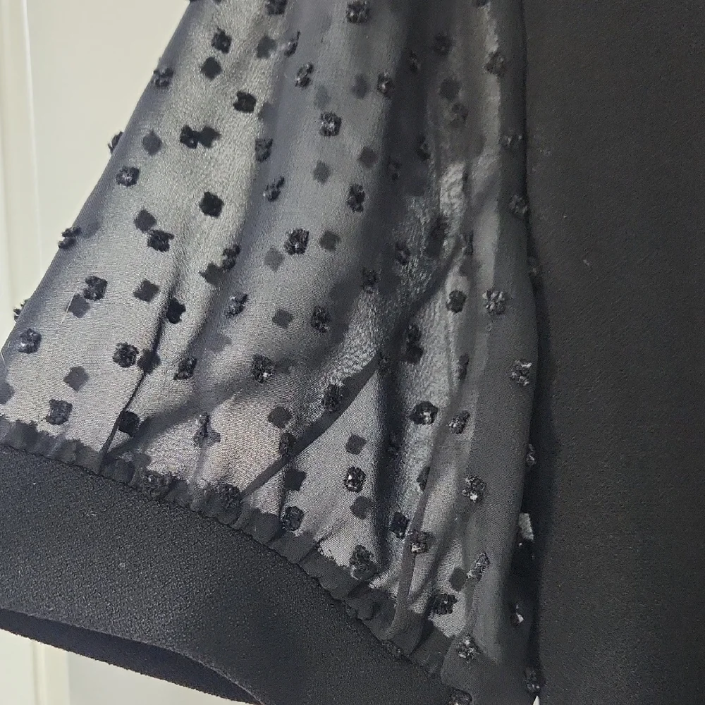 🖤 CeCe Black Puff‑Sleeve Dot Mesh Top – Size M 🖤 - Picture 5 of 7